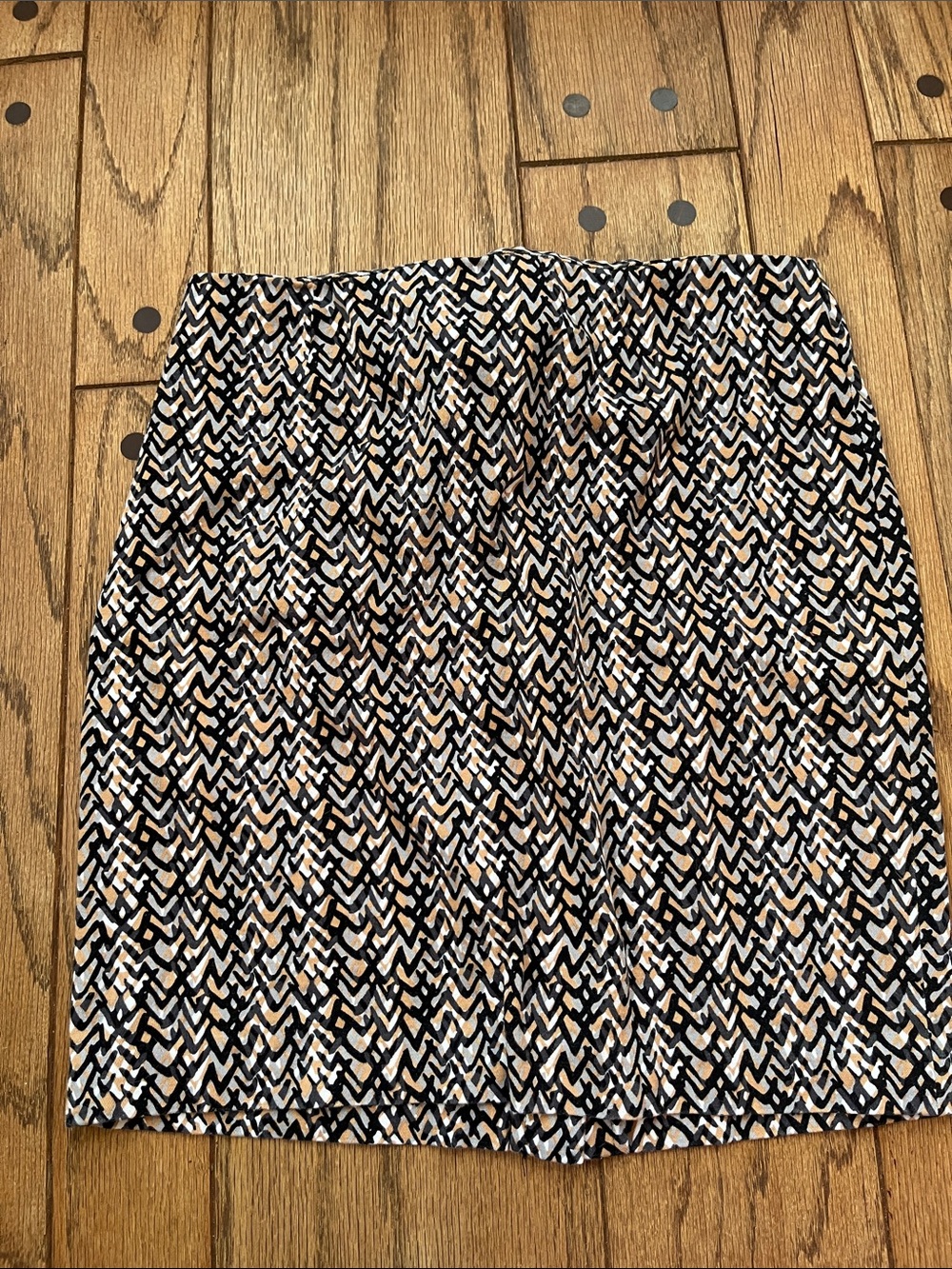 Dalia Collection Black, Tan & White Mini Skirt
